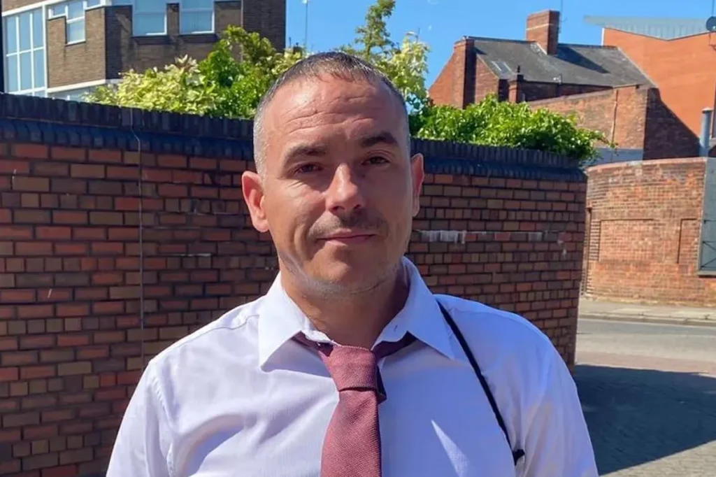 Dad Who Knocked Out Man Exposing Himself to Kids Spared Jail