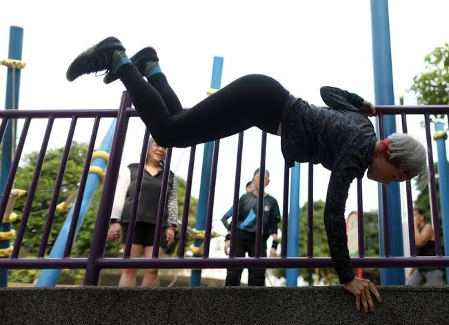 Singapore elderly parkour