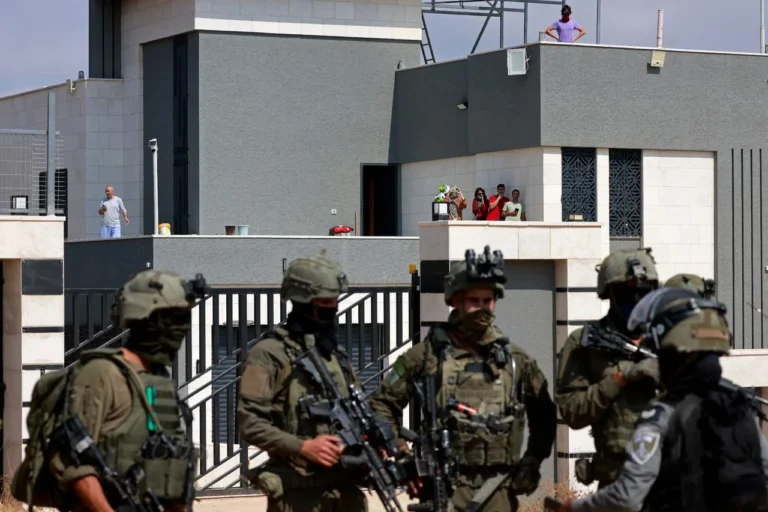 US Pressures Netanyahu Settler Siege